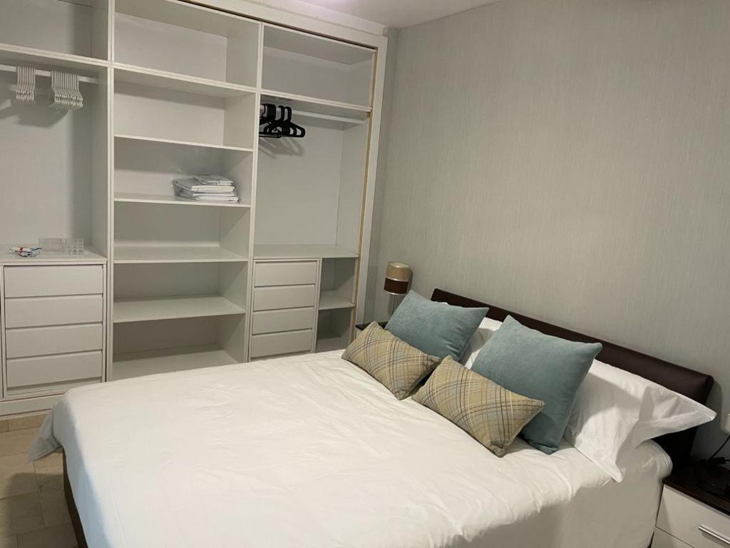 Apartamento Rio Mar Marbella Esterno foto